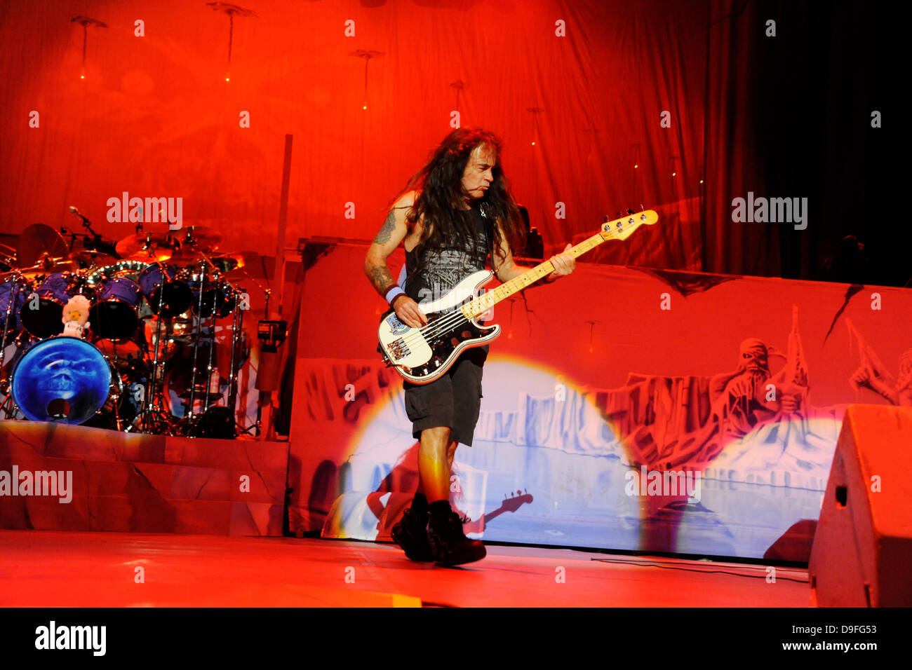Berlin, Deutschland. 18. Juni 2013. Iron Maiden Konzert in der O2 World. Berlin. Bildnachweis: Dpa picture Alliance/Alamy Live News Stockfoto