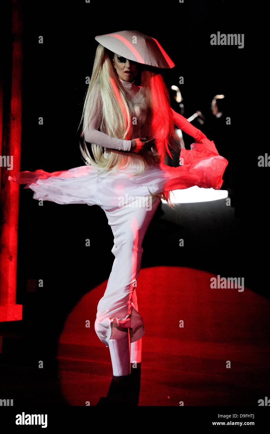 Lady Gaga Paris Fashion Woche Herbst / Winter Prêt 2012 - Thierry Mugler - Laufsteg Paris, Frankreich - 02.03.11 Stockfoto