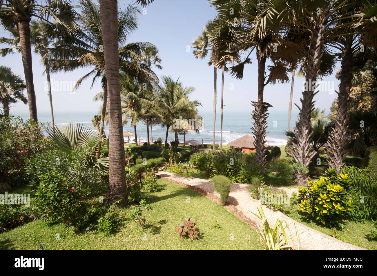 Ngala Lodge, gelegen zwischen den Resorts von Bakau und Fajara, in der Nähe von Banjul, Gambia, Westafrika, Afrika Stockfoto