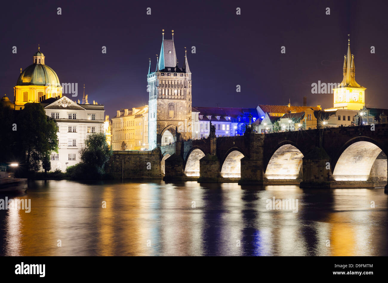 Karlsbrücke und Mala Strana Brückenturm, Weltkulturerbe, Prag, Tschechische Republik Stockfoto