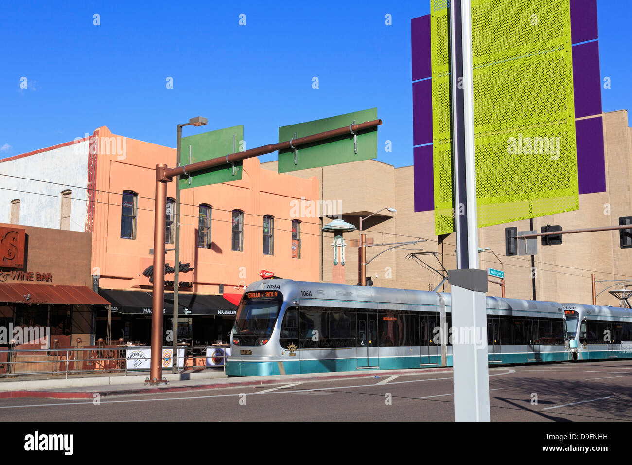 Metro Light Rail auf der Washington Avenue, Phoenix, Arizona, USA Stockfoto