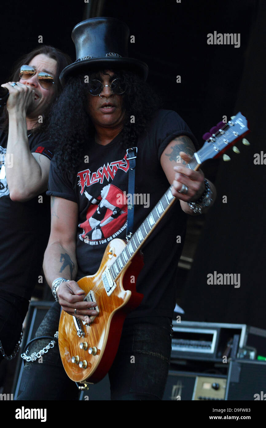 Schrägstrich, die live während der Soundwave Festival Adelaide, Australien - 06.03.11 Stockfoto