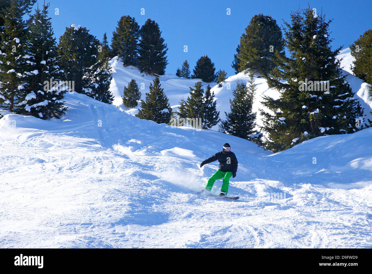 Snowboard Piste am frühen Morgen im Winter, La Plagne, Französische Alpen, Frankreich Stockfoto