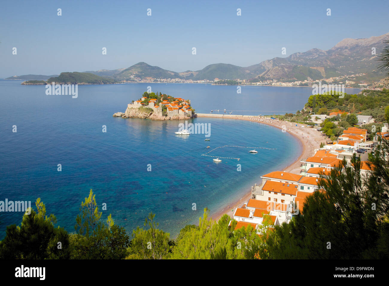 Sveti Stefan, Budva Bay, Budva Riviera, Montenegro Stockfoto