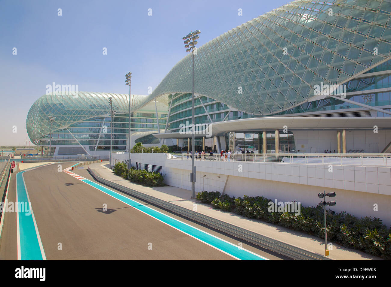 Viceroy Hotel und Formel 1 Rennstrecke Yas Island, Abu Dhabi, Vereinigte Arabische Emirate, Naher Osten Stockfoto