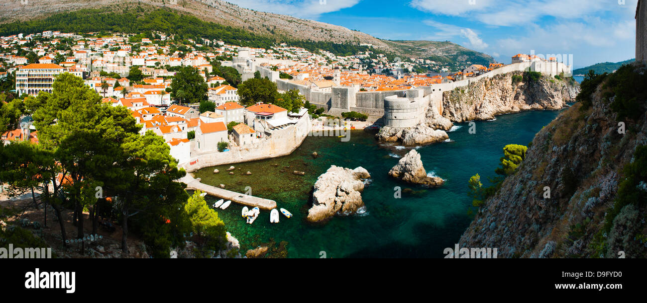 Altstadt von Dubrovnik und die Stadtmauern, UNESCO-Weltkulturerbe von Festung Lovrijenac, Dubrovnik, Dalmatien, Kroatien Stockfoto