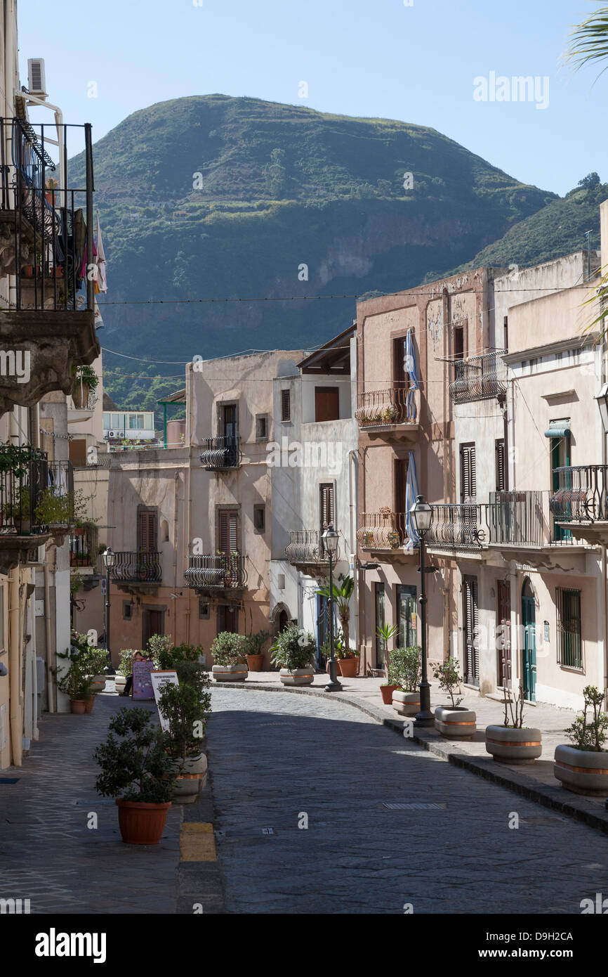 Straßen und Gassen von Lipari, Äolischen Inseln, Italien Stockfoto