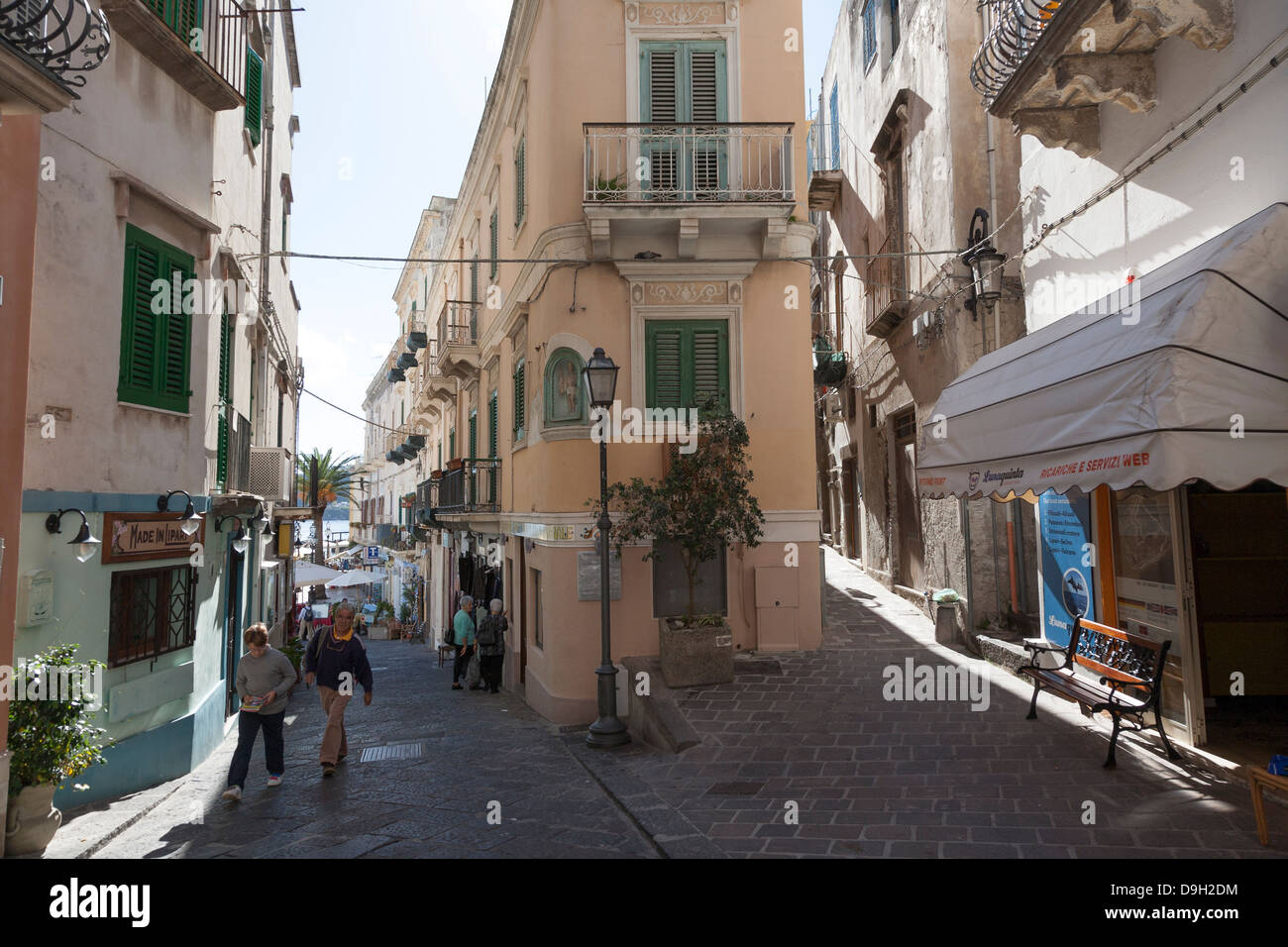 Straßen und Gassen von Lipari, Äolischen Inseln, Italien Stockfoto