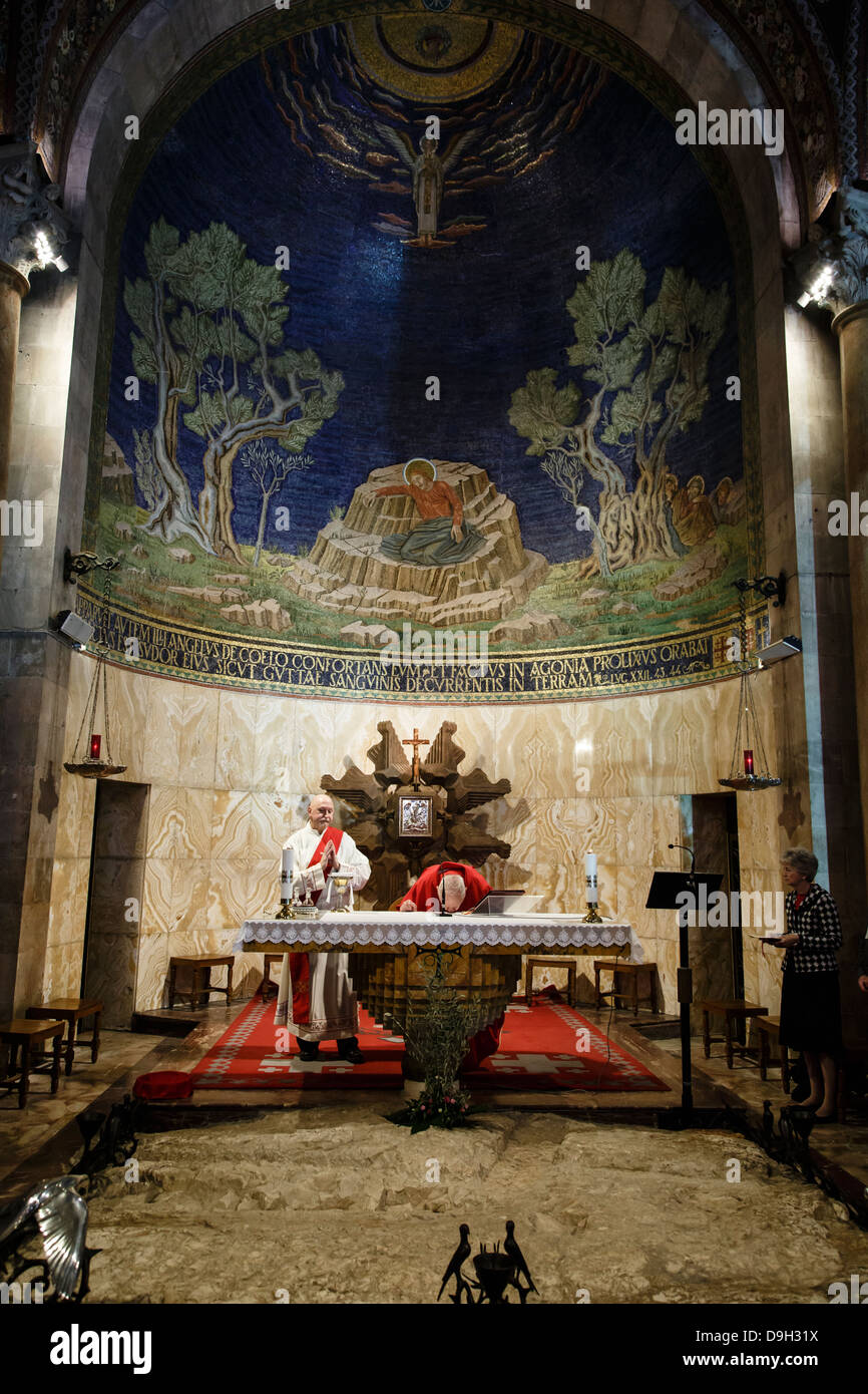 Die Basilika von der Qual oder die Kirche aller Nationen im Garten von Gethsemane, Jerusalem, Israel. Stockfoto