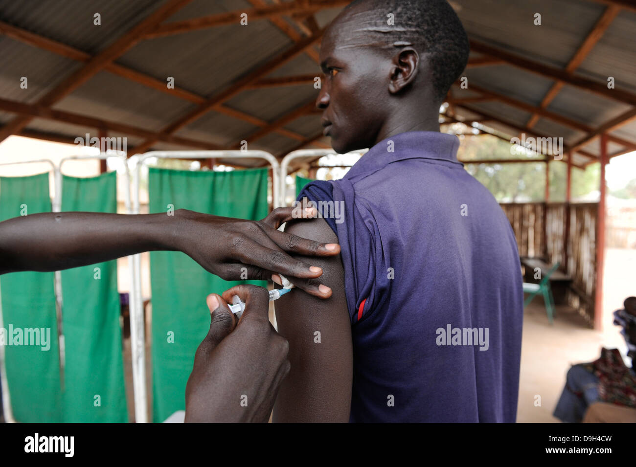 SOUTH SUDAN Lakes State, Rumbek, Gesundheitszentrum, Impfungs- und Immunisierungsprogramm für Erwachsene Stockfoto