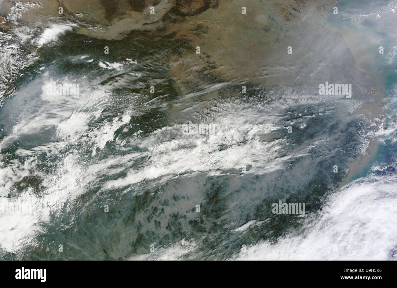 Dunst über China. Stockfoto