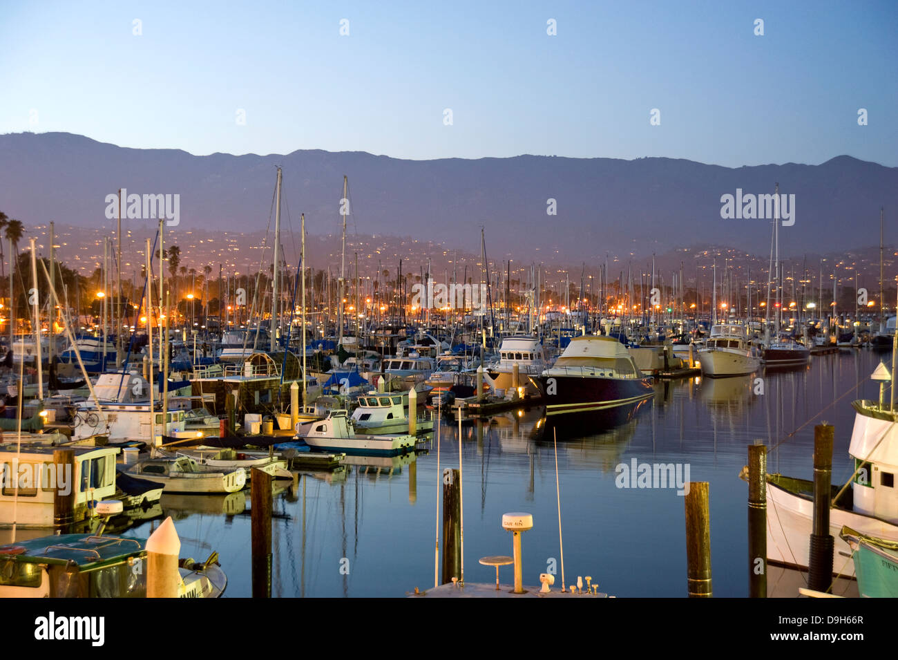 Der Bootshafen in Santa Barbara Stockfoto