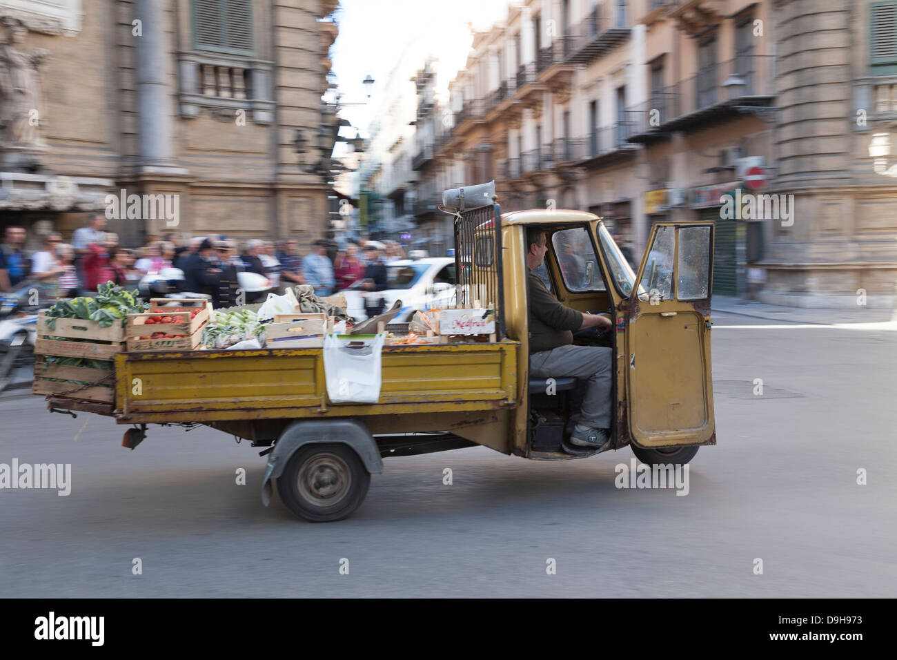 Lokalen Obst und Gemüse Lieferant in Palermo, Italien Stockfoto