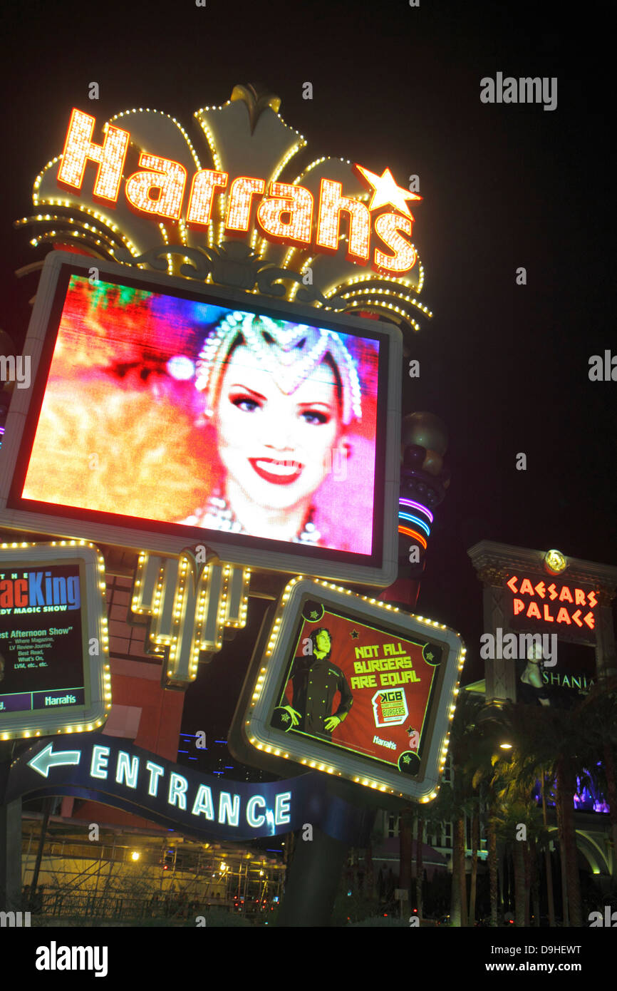 Las Vegas Nevada, The Strip, South Las Vegas Boulevard, Caesars Palace, Harrah's, Nachtabend, Neon, Schilder, Casino, Neon, Schild, NV130327070 Stockfoto