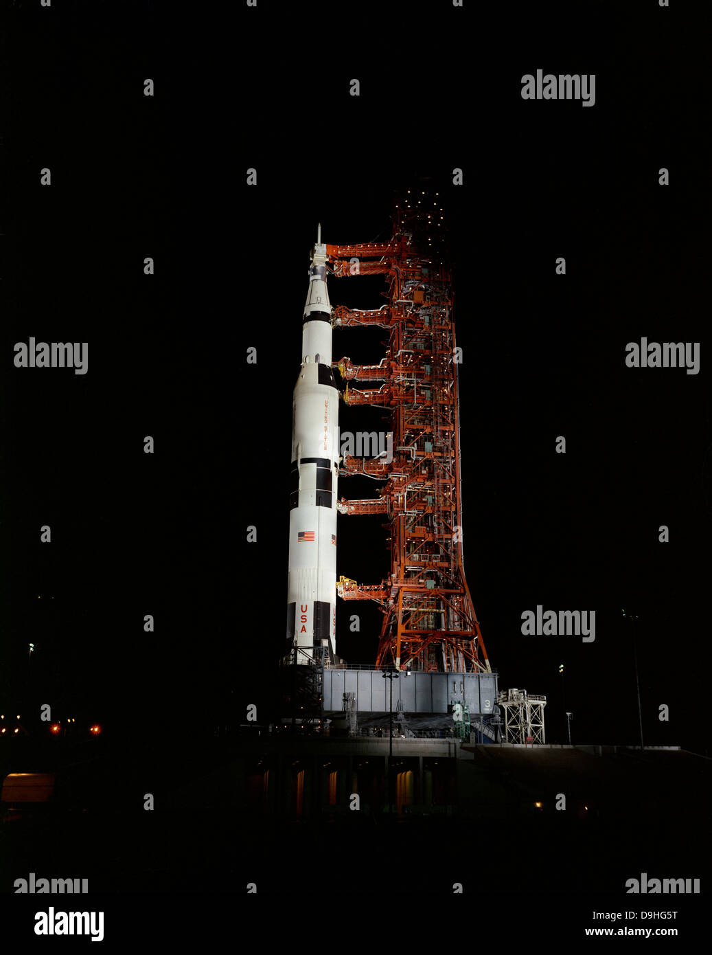 Nachtansicht der Apollo 13-Raumfahrzeug. Stockfoto