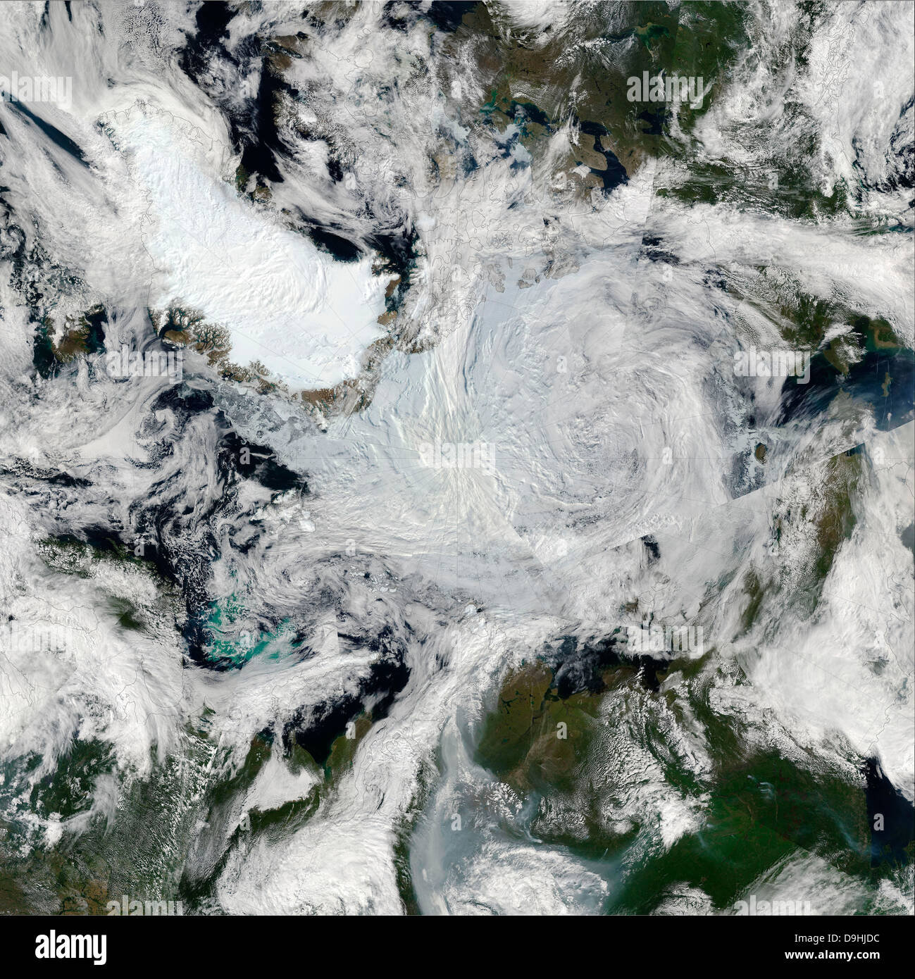 Ein starker Sturm, in der Mitte des arktischen Ozeans verweilen. Stockfoto