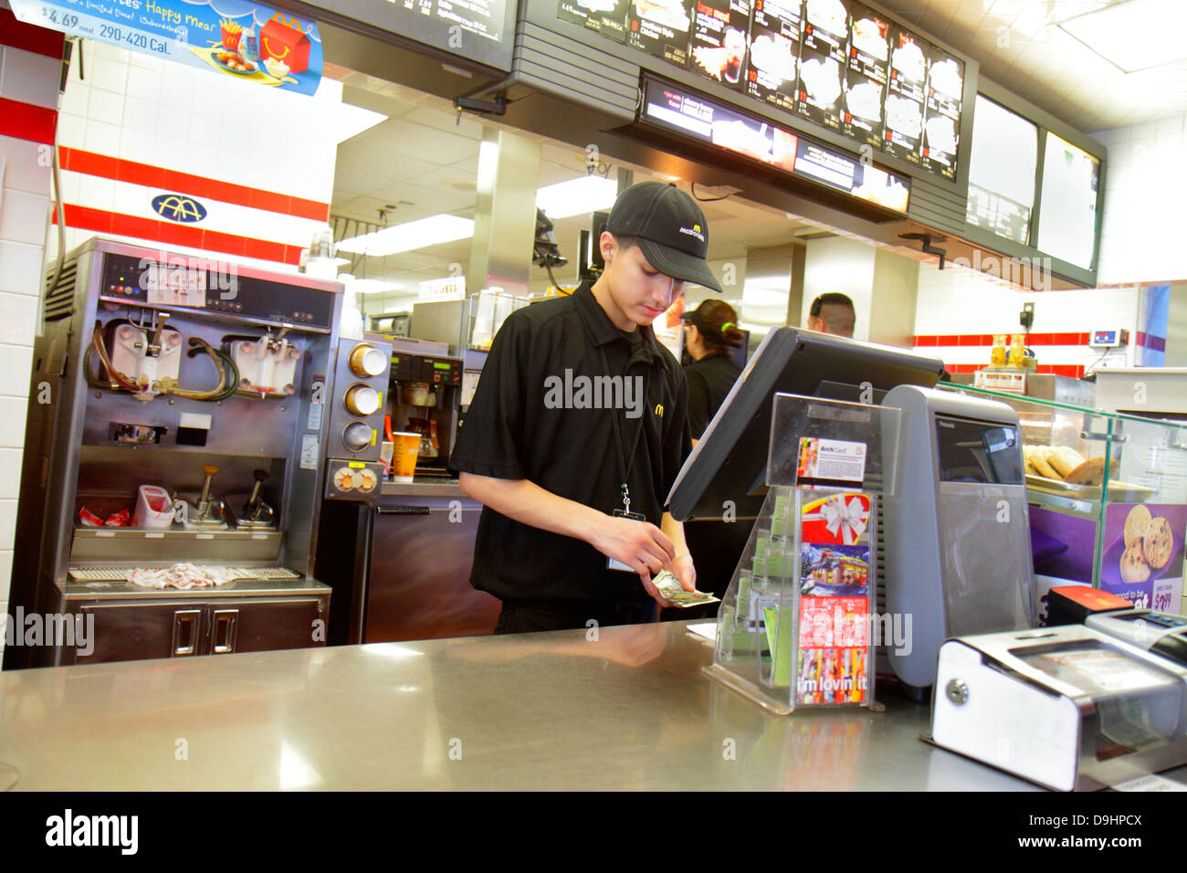 Las Vegas Nevada, Sahara Avenue, McDonald's, Burger, Hamburger, Fast Food, Restaurants, Restaurants, Restaurants, Cafés, Angestellte, Angestellte, Arbeiter, die arbeiten Stockfoto