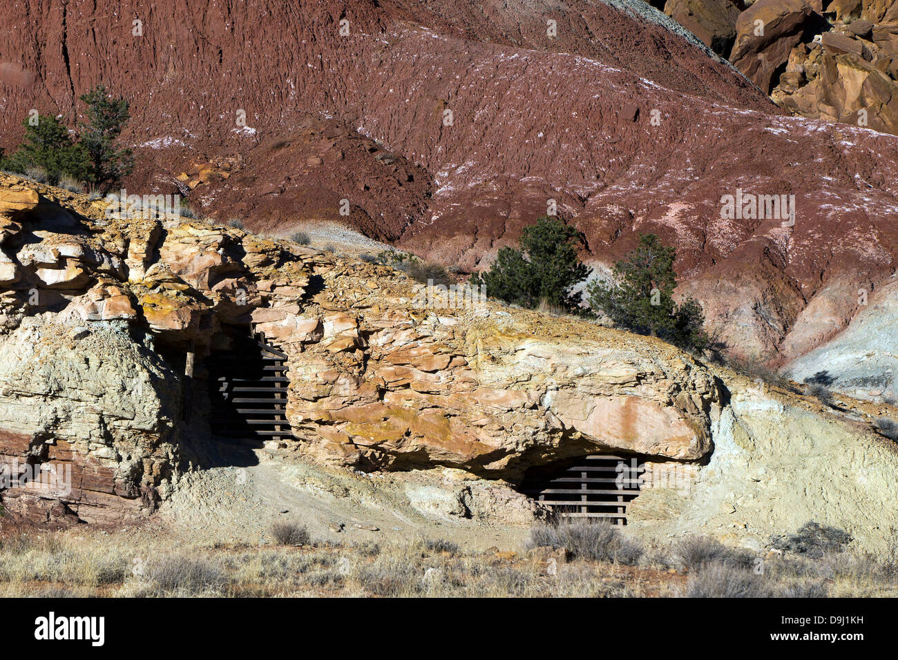 Mit Brettern vernagelt Mine Eingänge, in der Nähe von Scenic Drive, Capitol Reef National Park, Utah, Vereinigte Staaten von Amerika Stockfoto