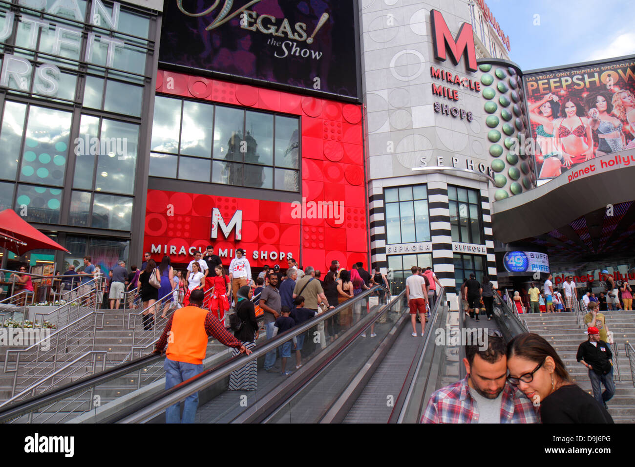 Las Vegas Nevada, The Strip, South Las Vegas Boulevard, Rolltreppe, Treppen, Miracle Mile Shops, Planet Hollywood, Schilder, Straße, NV130330079 Stockfoto