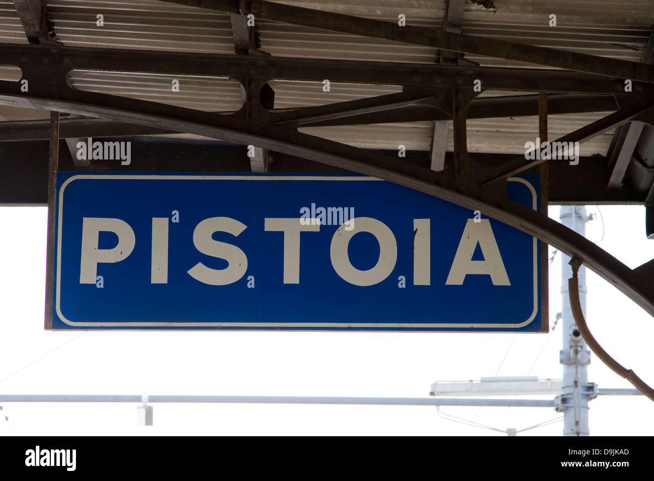Ein Zug Bahnhof Plattform Zeichen Pistoia, Italien. Stockfoto
