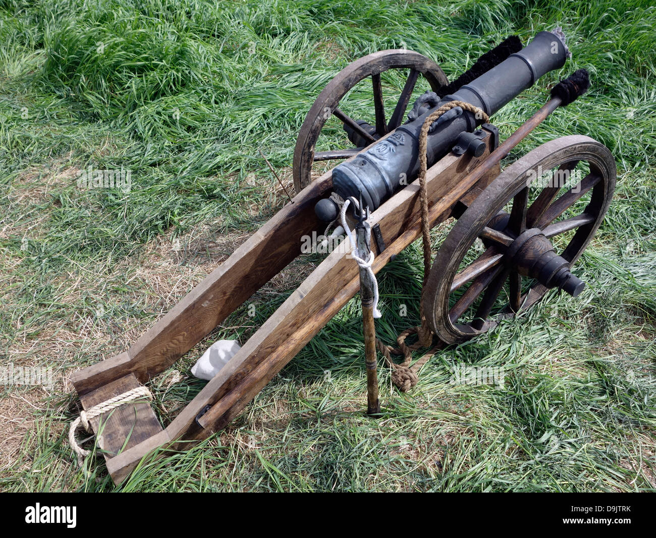 Leichte Feldartillerie Gun aus dem 17. Jahrhundert. (Gebräuchlich durch Karoliner Re-enactment). Stockfoto