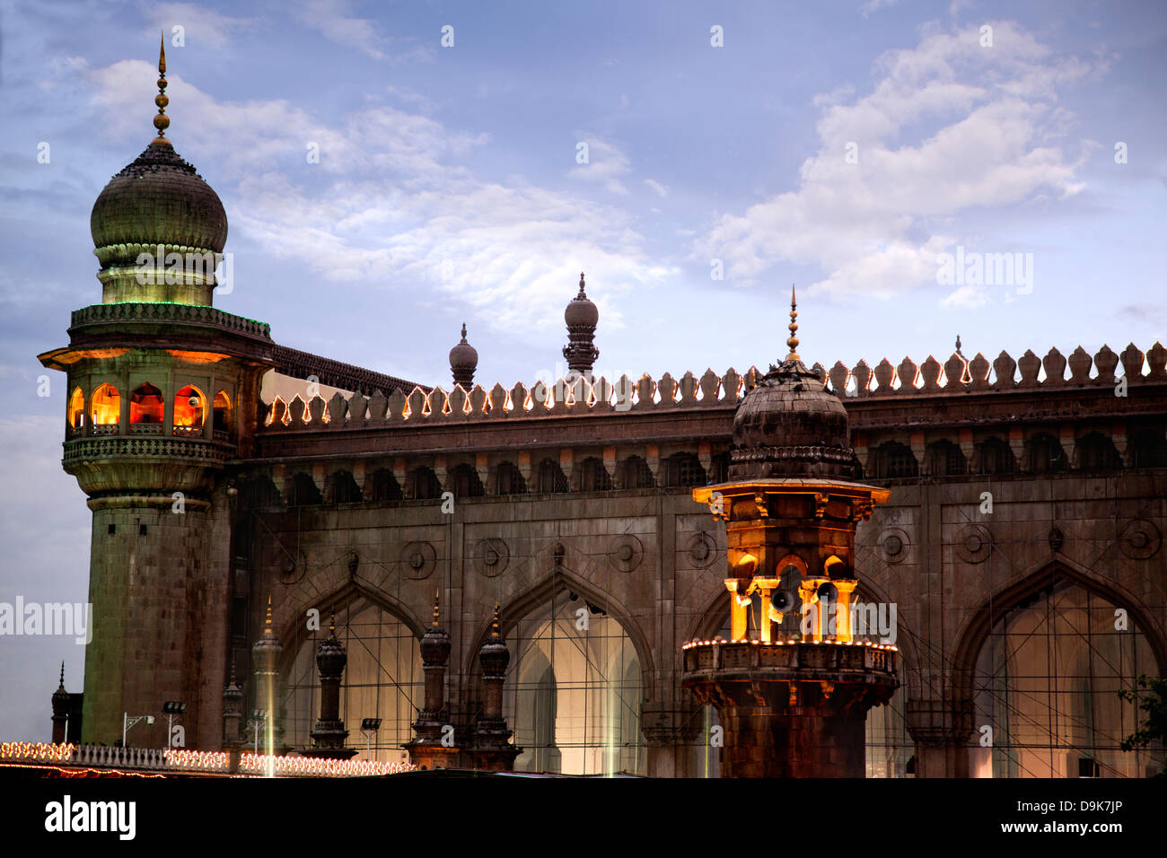 Fassade von einer Moschee Mekka Masjid, Charminar, Hyderabad, Andhra Pradesh, Indien Stockfoto