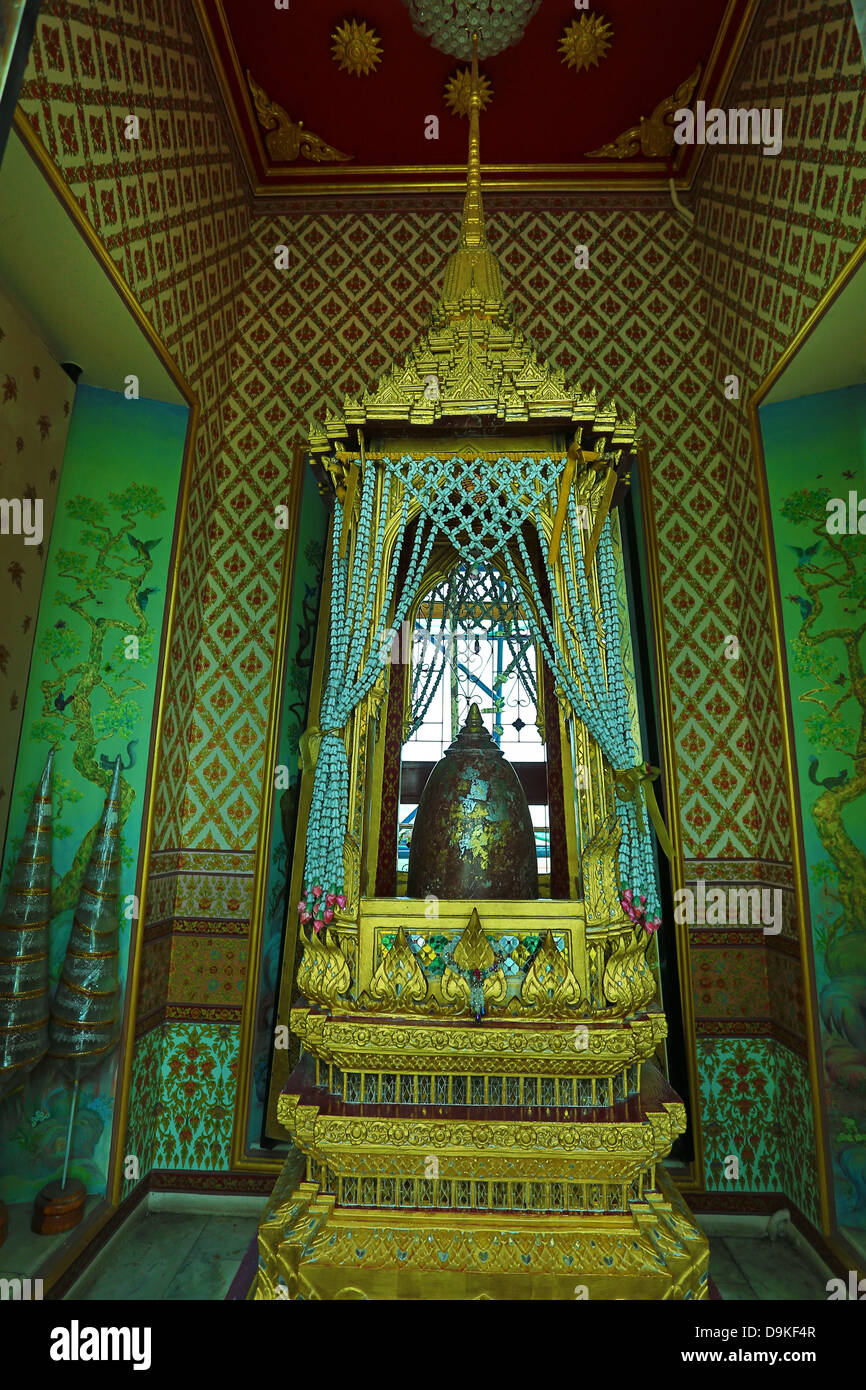 Buddha-Reliquien im Tempel Wat Ratchanatdaram, Bangkok, Thailand Stockfoto