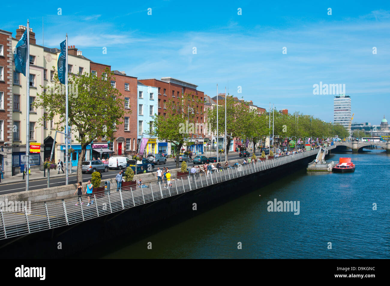 Riverside Liffey Ansichten entlang Bachelor Walk Street Dublin Irland Mitteleuropa Stockfoto