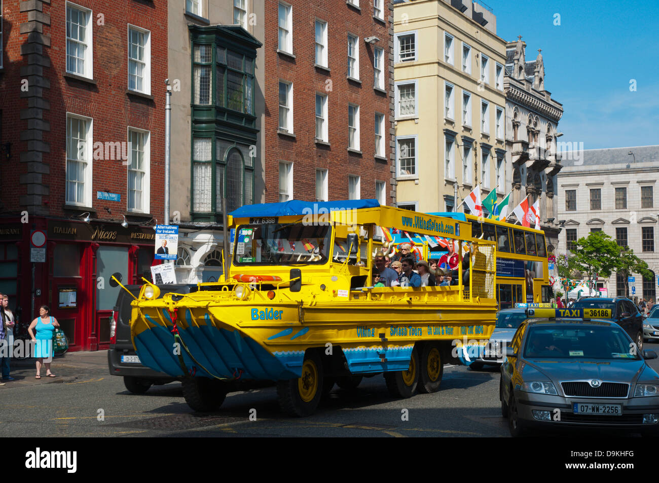 Viking Splash Tour amphibische Sightseeing Tour Bus Boot entlang Dame Street Dublin Irland Mitteleuropa Stockfoto