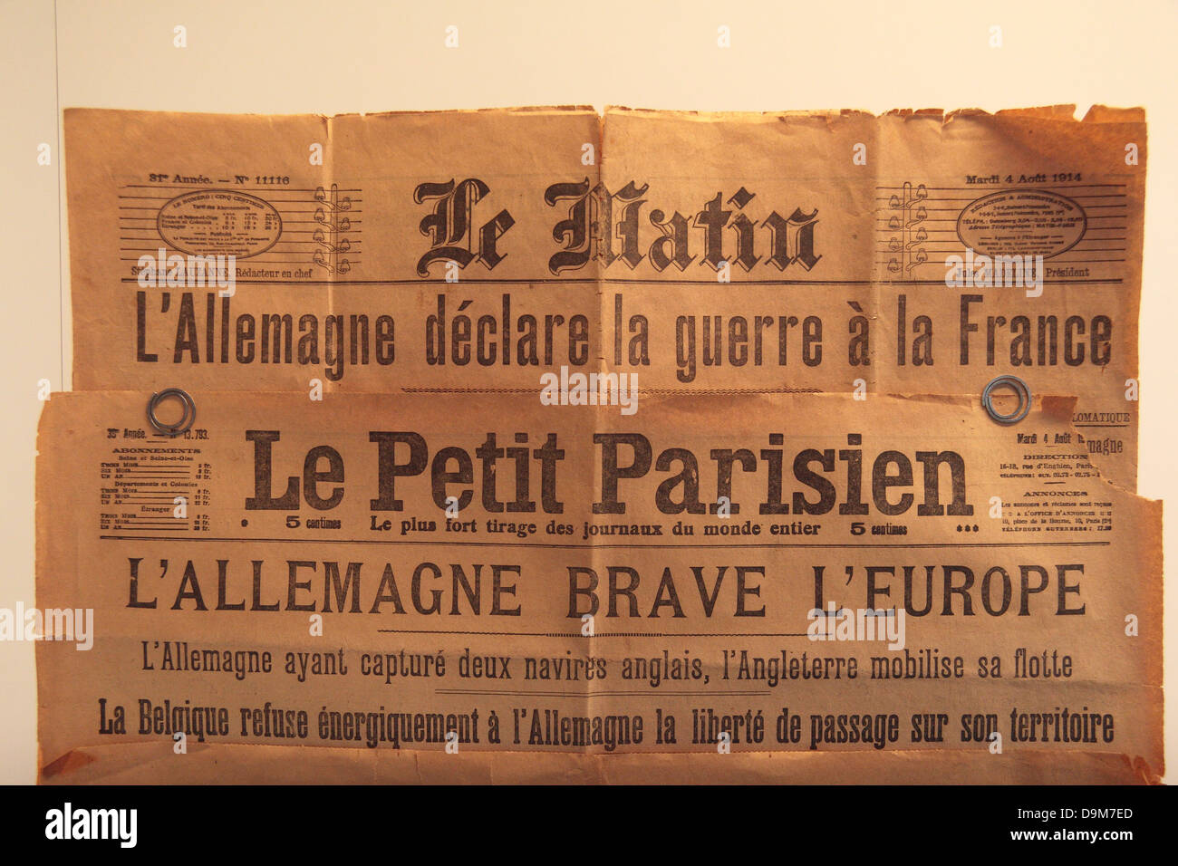 Das "Le Petit Parisien" & "Le Matin' Zeitungen im September 1914 als Deutschland Krieg auf Frankreich erklärte. Stockfoto