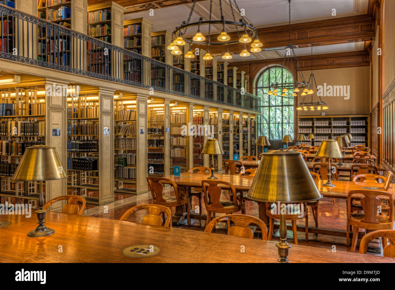 Die New York Public Library Milstein Aufteilung der Geschichte der Vereinigten Staaten, lokale Geschichte und Genealogie (Genealogy Zimmer). Stockfoto