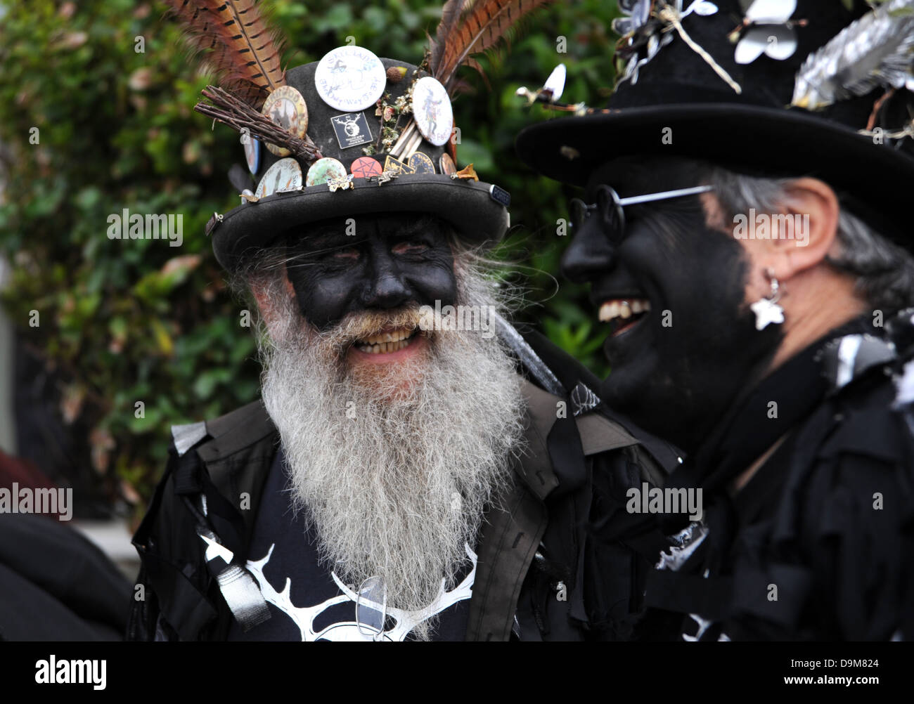 Mitglieder der Hunters Moon Morris Tänzer aus Eastbourne East Sussex UK Stockfoto