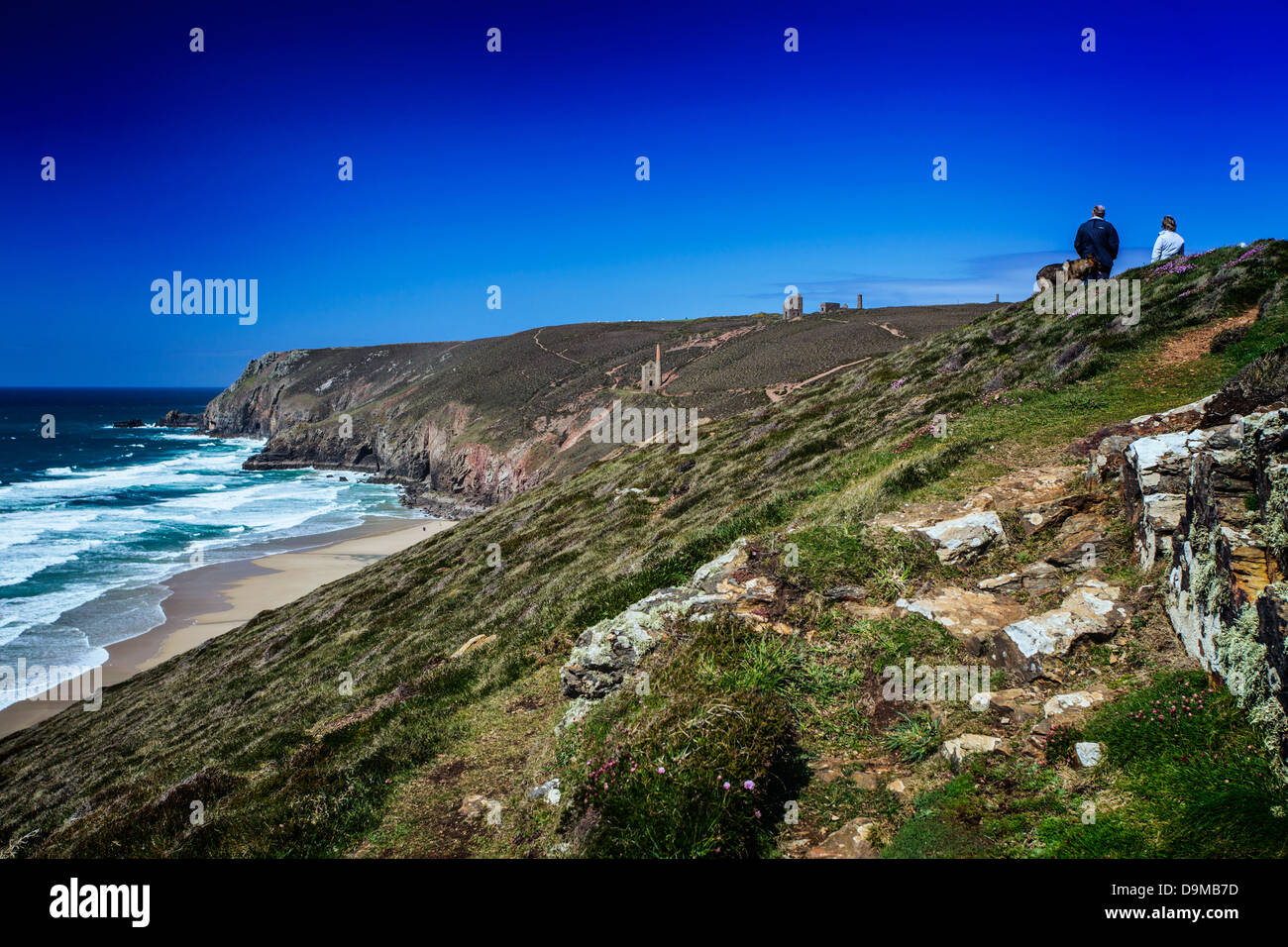 Cornish Küste mit Blick auf Mulgram Hill Stockfoto Cornish Küste mit Blick auf Mulgram Hill Stockfoto