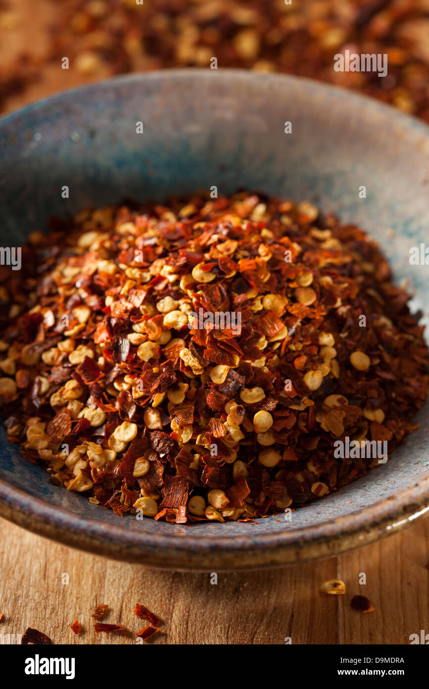 Bio würzige Paprikaflocken zum Kochen verwendet Stockfoto