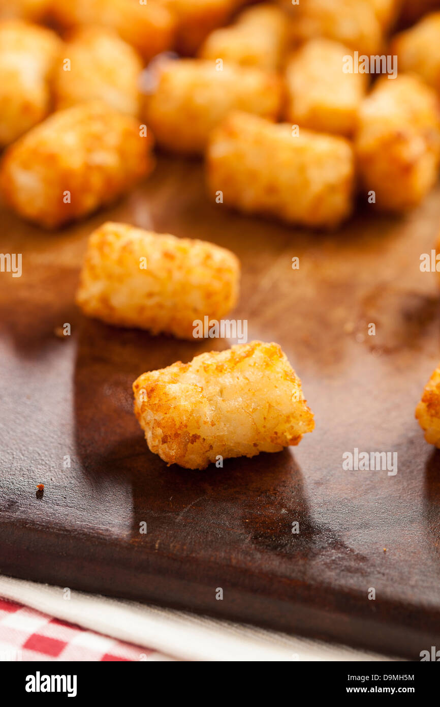 Bio Fried Tater Tots hergestellt aus Pommes frites Stockfoto