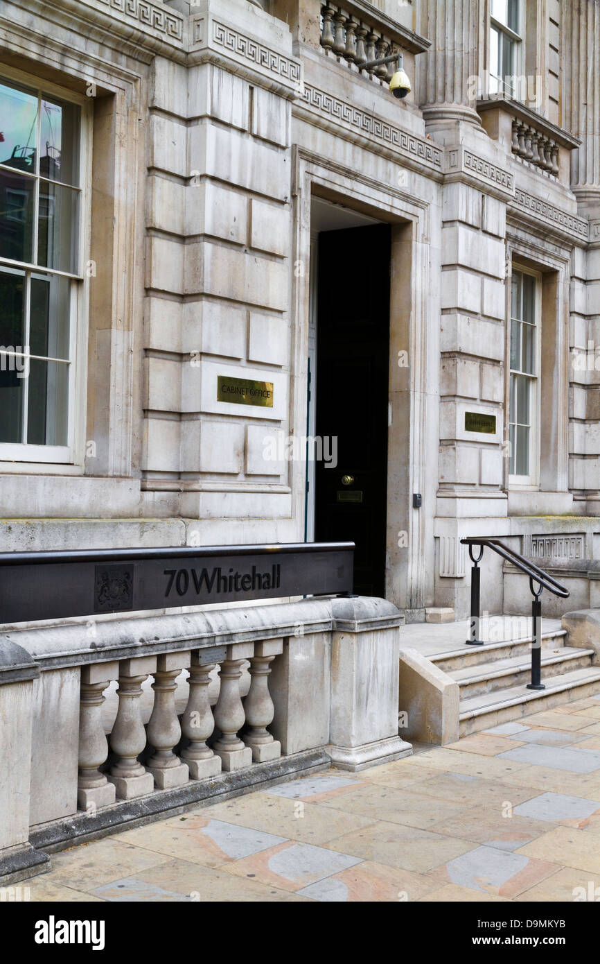 Eintritt in das Cabinet Office, 70 Whitehall, London, UK Stockfoto
