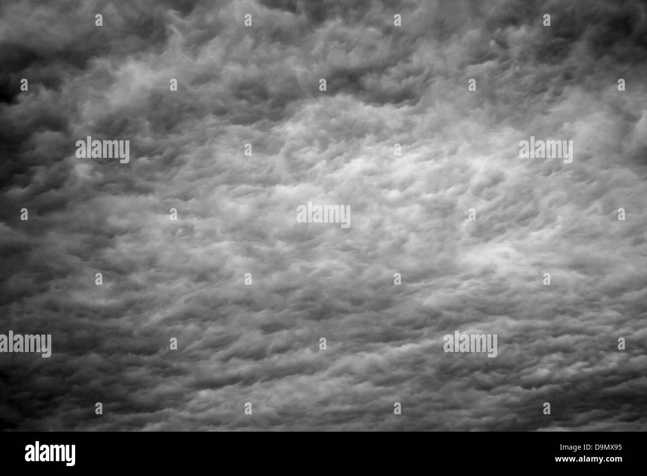 Zusammenfassung Hintergrund aus flauschigen Wolken am Himmel Stockfoto