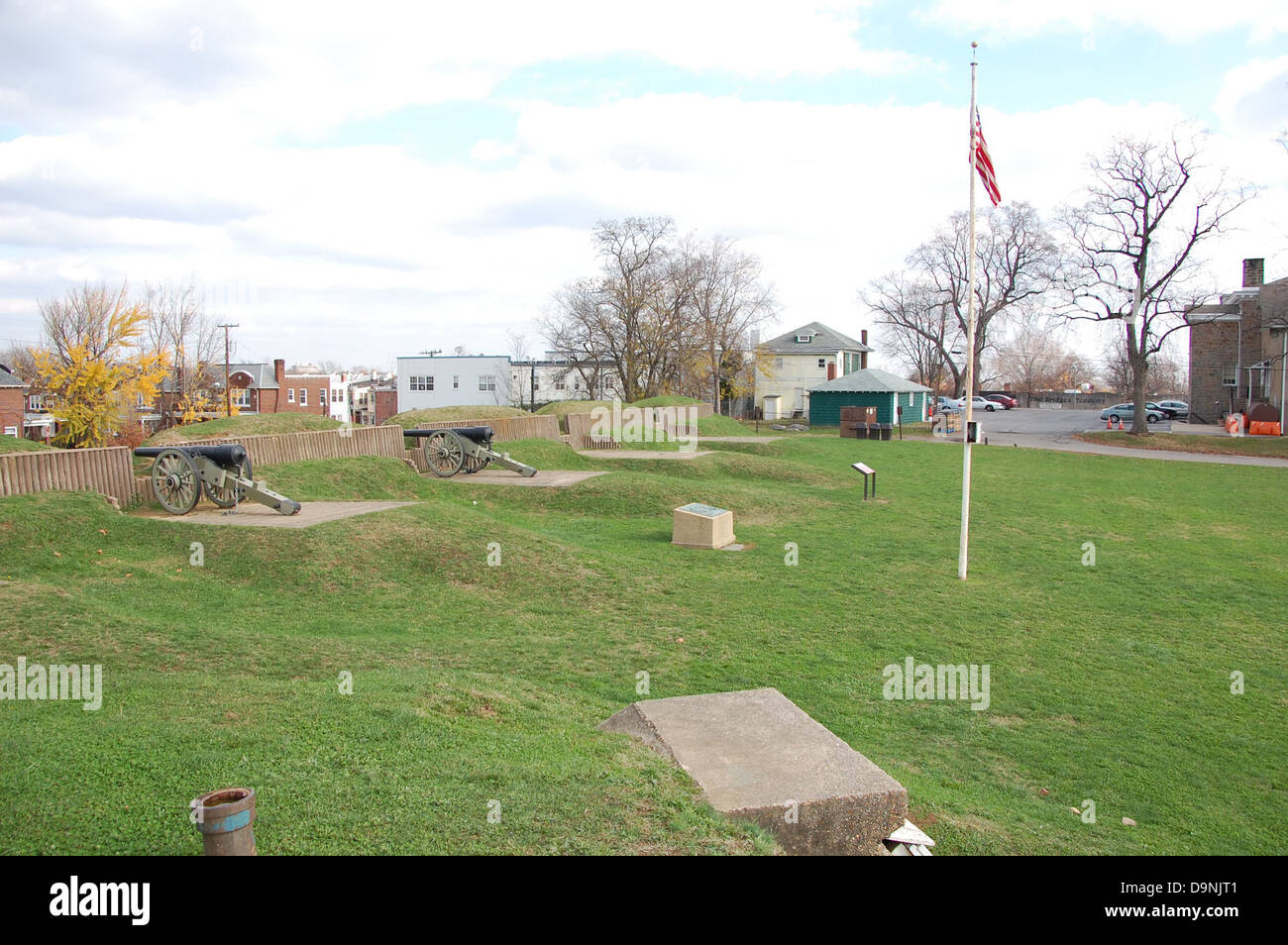 Fort Stevens in Washington, D.C., war während des Bürgerkrieges ein wichtiger Ort, um die Stadt vor Angriffen der Konföderierten zu verteidigen. Sie ist heute Teil des National Park Service, bewahrt ihre historische Bedeutung und bietet Bildungsressourcen über den Krieg und seine Auswirkungen auf die Region. Stockfoto