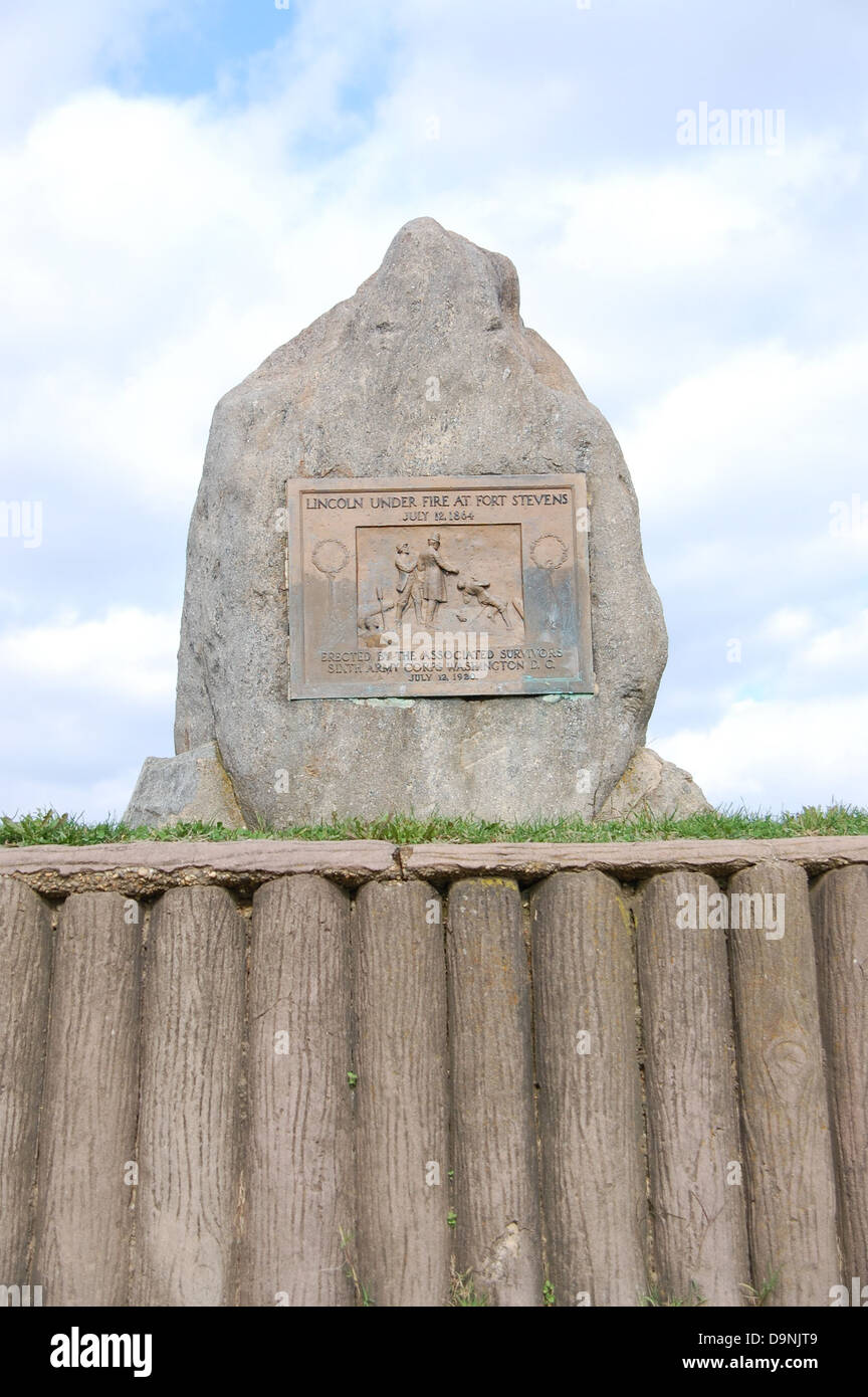 Fort Stevens, Teil der Verteidigung im Bürgerkrieg von Washington, bewahrt die Geschichte der Verteidigung der Union gegen konföderierte Truppen. Die Stätte umfasst Befestigungen, historische Bauwerke und Bildungsprogramme über den Bürgerkrieg. Stockfoto