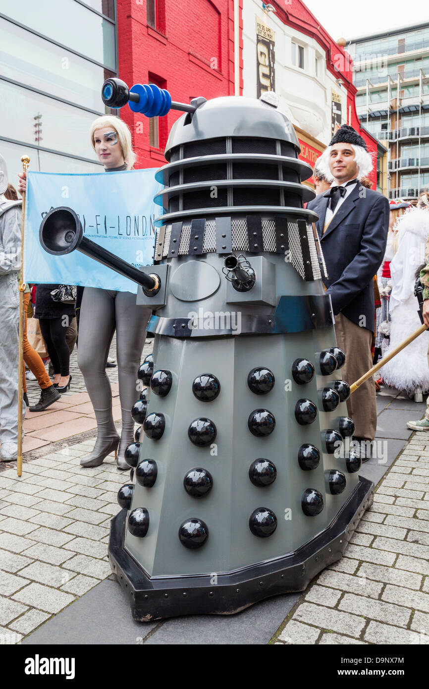 England, London, Stratford, jährliche Trachtenumzug der Sci-Fi, Dalek Stockfoto