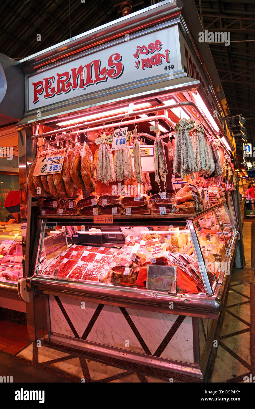 Stände und frisch produzieren bei La Boqueria Markt de, St. Josep, Barcelona, Spanien Stockfoto