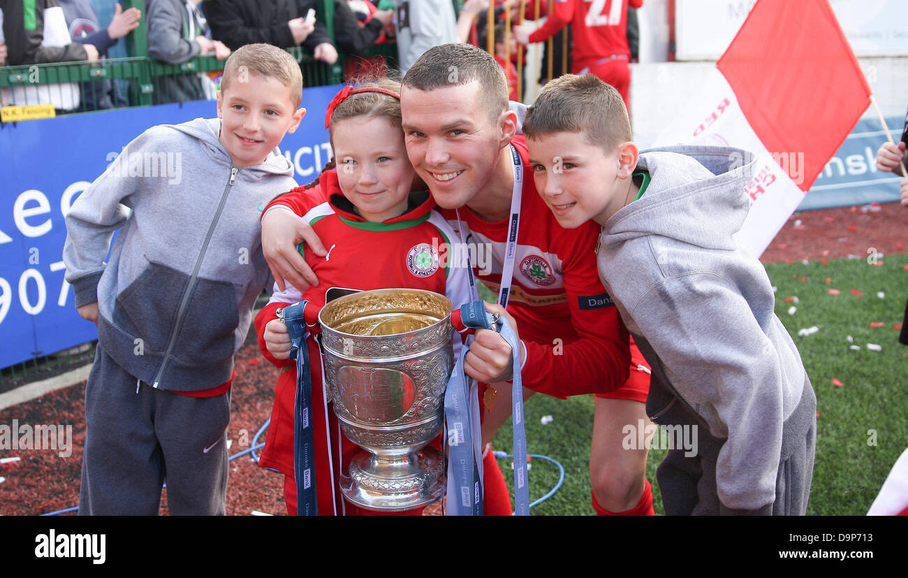 Belfast, Nordirland. 24. Juni 2013. Cliftonville Draw Celtic in der Champions-League - Cliftonville FC Fotos Credit: Kevin Scott/Alamy Live-Nachrichten Stockfoto