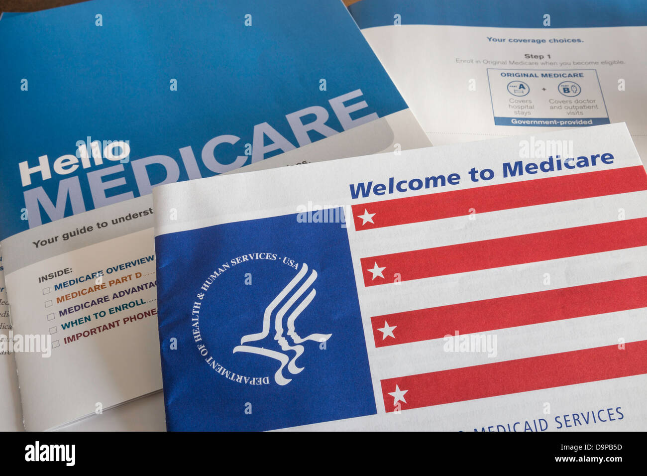 Stillleben mit Medicare Informationsbroschüren, USA Stockfoto