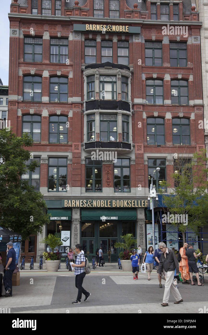 Barnes & Noble Booksellers am 17. St. am Union Square in Manhattan, New York City. Stockfoto