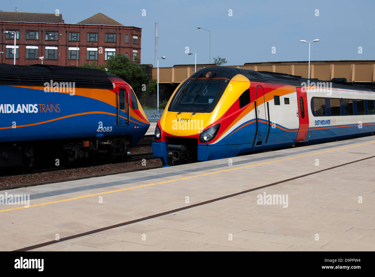 East Midlands Züge Diesel am Bahnhof Leicester, UK Stockfoto