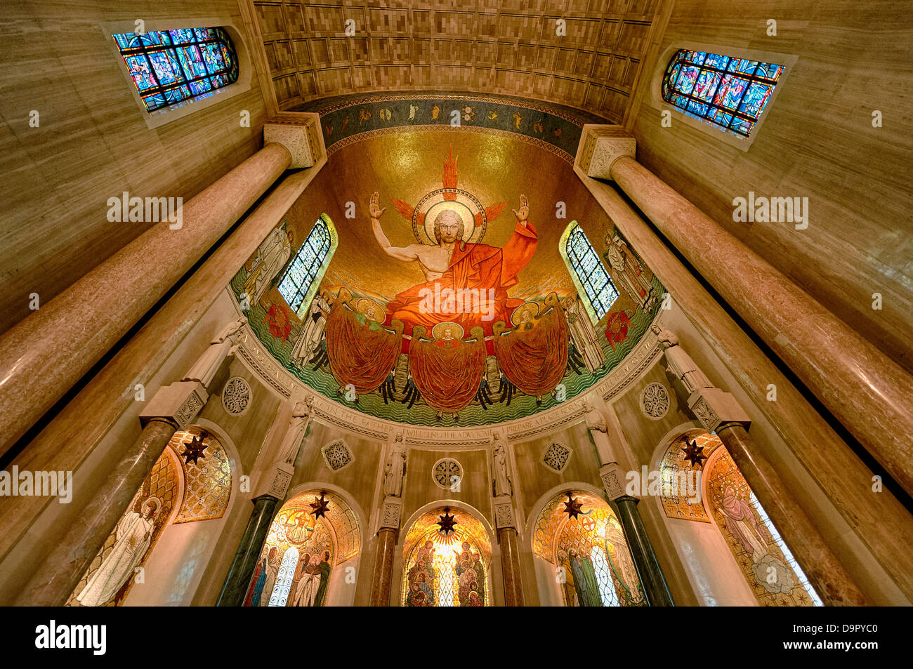 Christ in der Majestät, North Apsis, Basilica des nationalen Schreins der Unbefleckten Empfängnis, Washington DC, USA Stockfoto