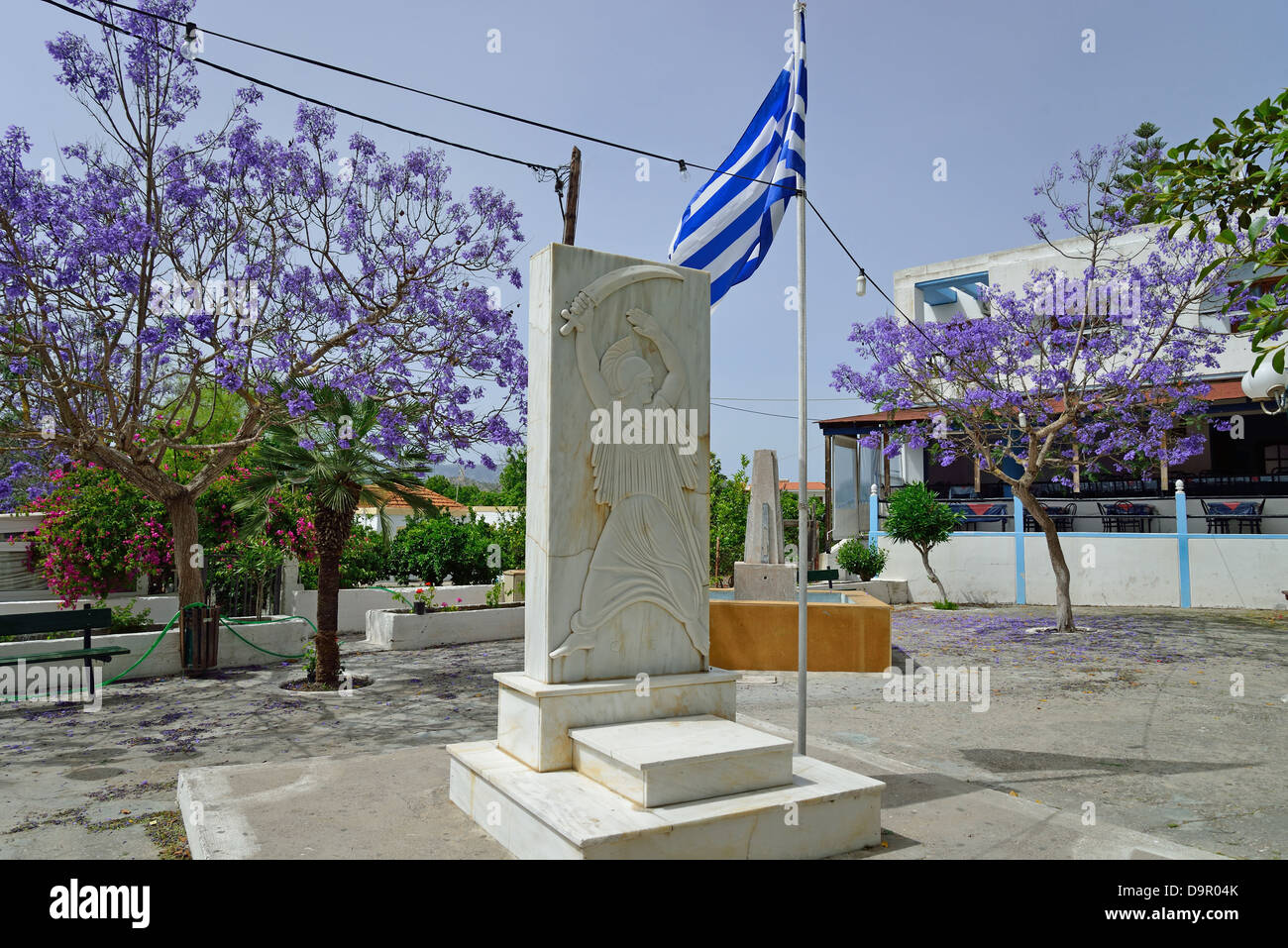 Kriegerdenkmal, Apolakkia, Rhodos (Rodos), die Dodekanes, Süd Ägäis, Griechenland Stockfoto