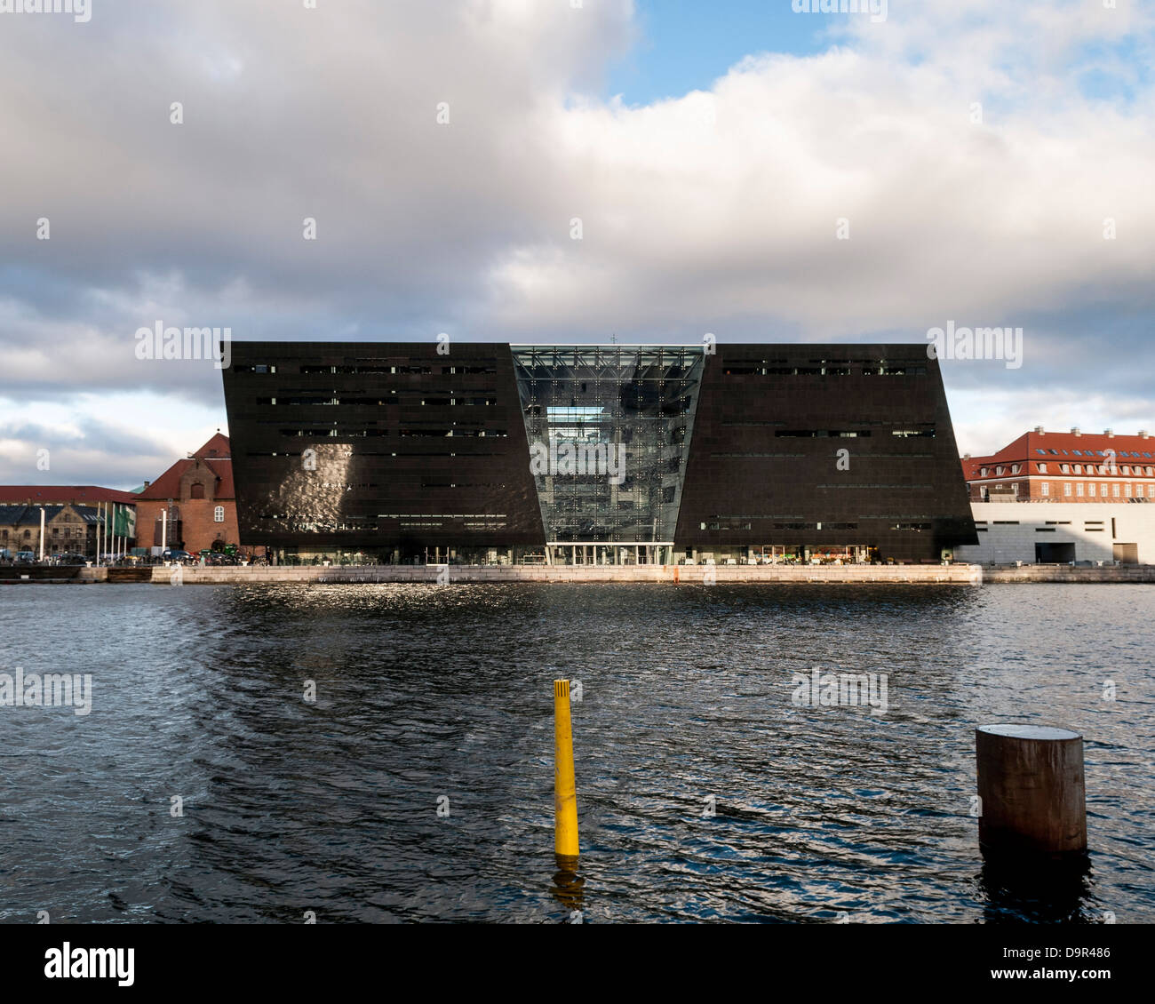 Der Black Diamond - der königlichen Bibliothek, Kopenhagen, Dänemark. Architekt: Schmidt Hammer & Lassen Ltd, 1999. Außenansicht einer Stockfoto
