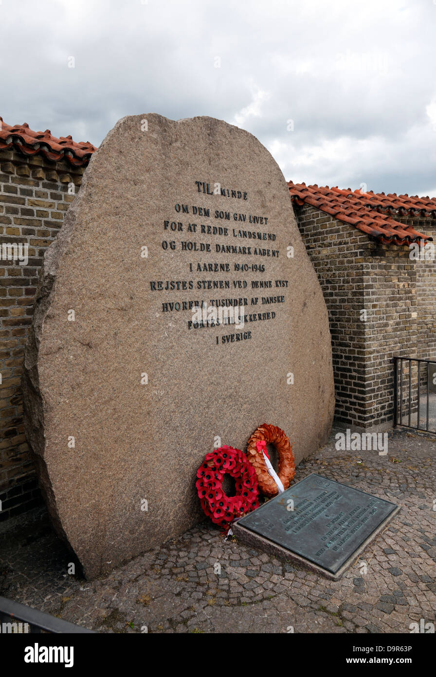 Zweiten Weltkrieg Denkmal mit Gedenkstein von 1948 und RAF-Gedenktafel von 1980 am Tuborg Hafen. Stockfoto