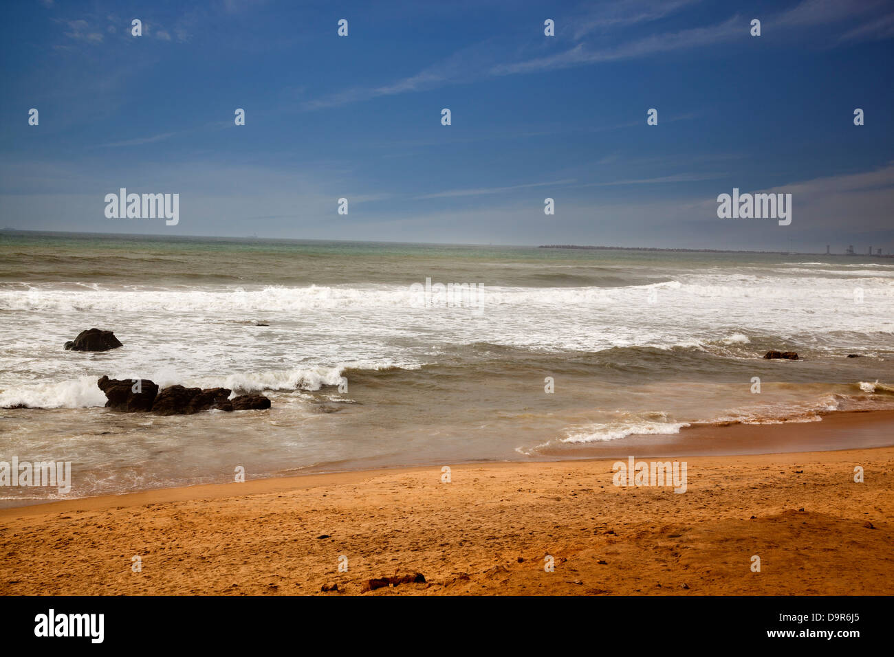 Surfen Sie am Strand, Visakhapatnam, Andhra Pradesh, Indien Stockfoto